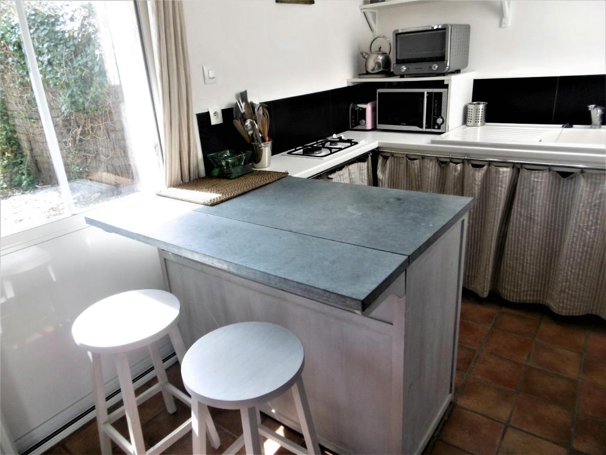 Le Chai Maison De Charme Pour Tribu Joyeuse Le Château-dʼOléron Esterno foto