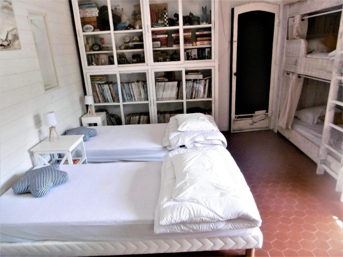 Le Chai Maison De Charme Pour Tribu Joyeuse Le Château-dʼOléron Esterno foto